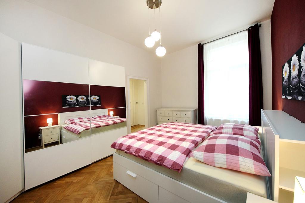 Historic Centre Apartments V Praga Habitación foto